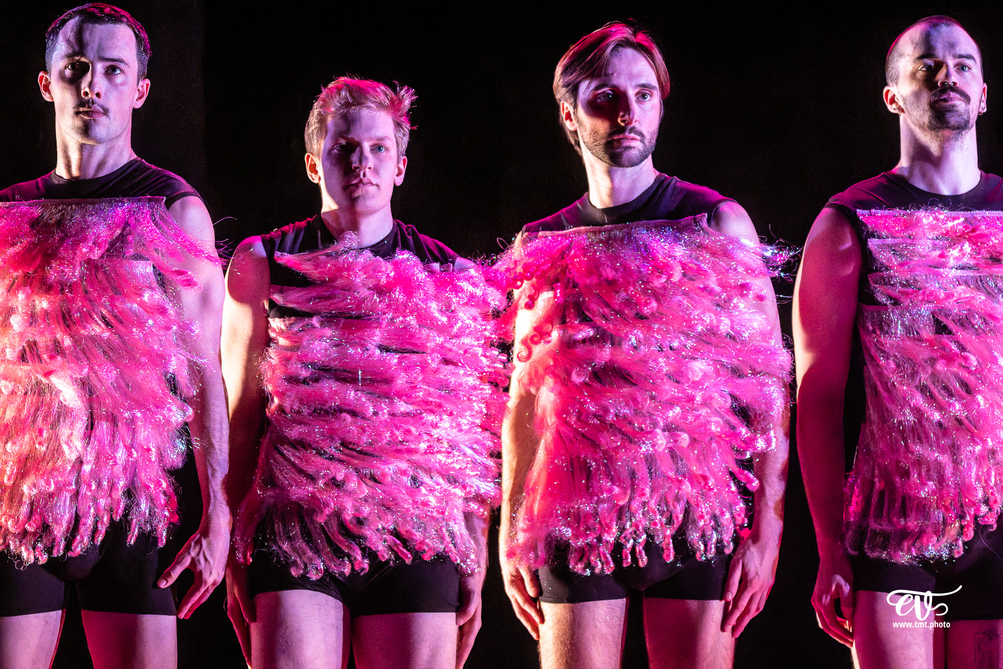 A4 (COMME LA FEUILLE) CIE CHICOS MAMBO